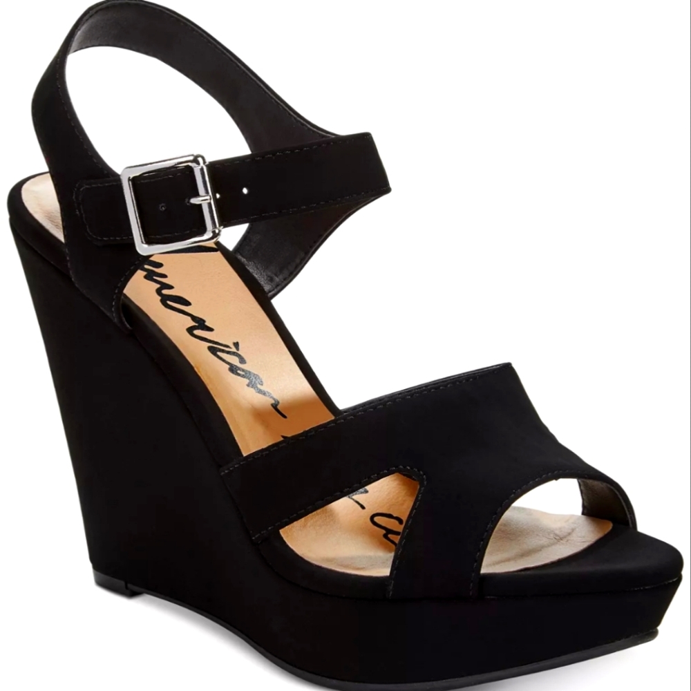 NIB American Rag Rochelle Black Velvet Buckle Platform Wedges Size 8.0